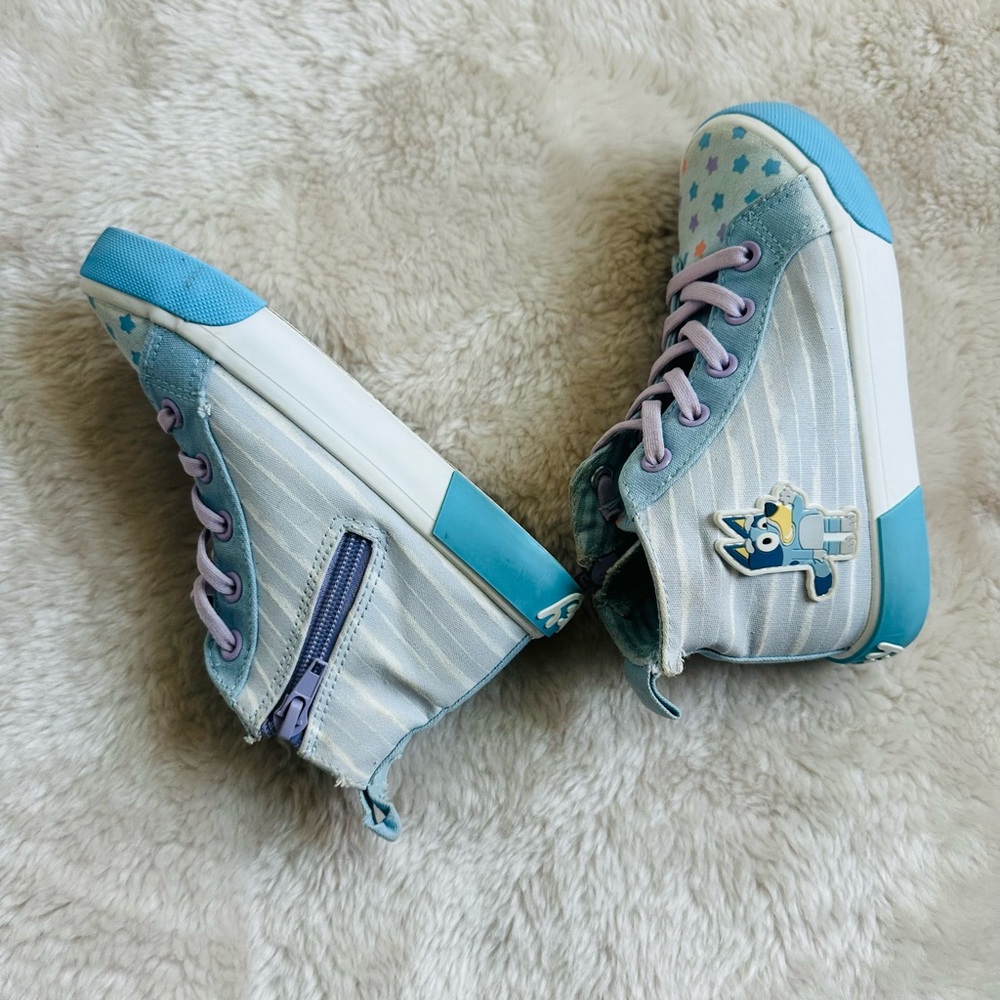 Bluey Girl  High Top Sneakers - Picture 12 of 15